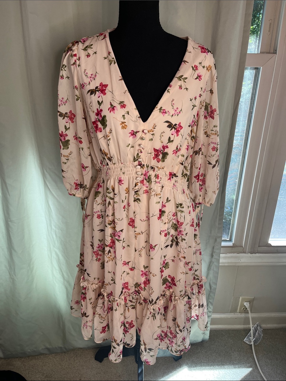 Taylor Cream Floral V-Neck Dress